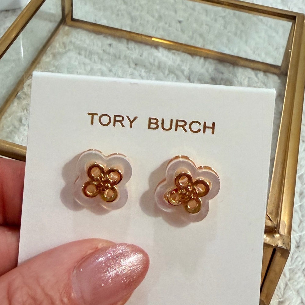 TORY BURCH
Mother-Of-Pearl Kira Clover Stacked Studs - New + dust bag! - Picture 3 of 7